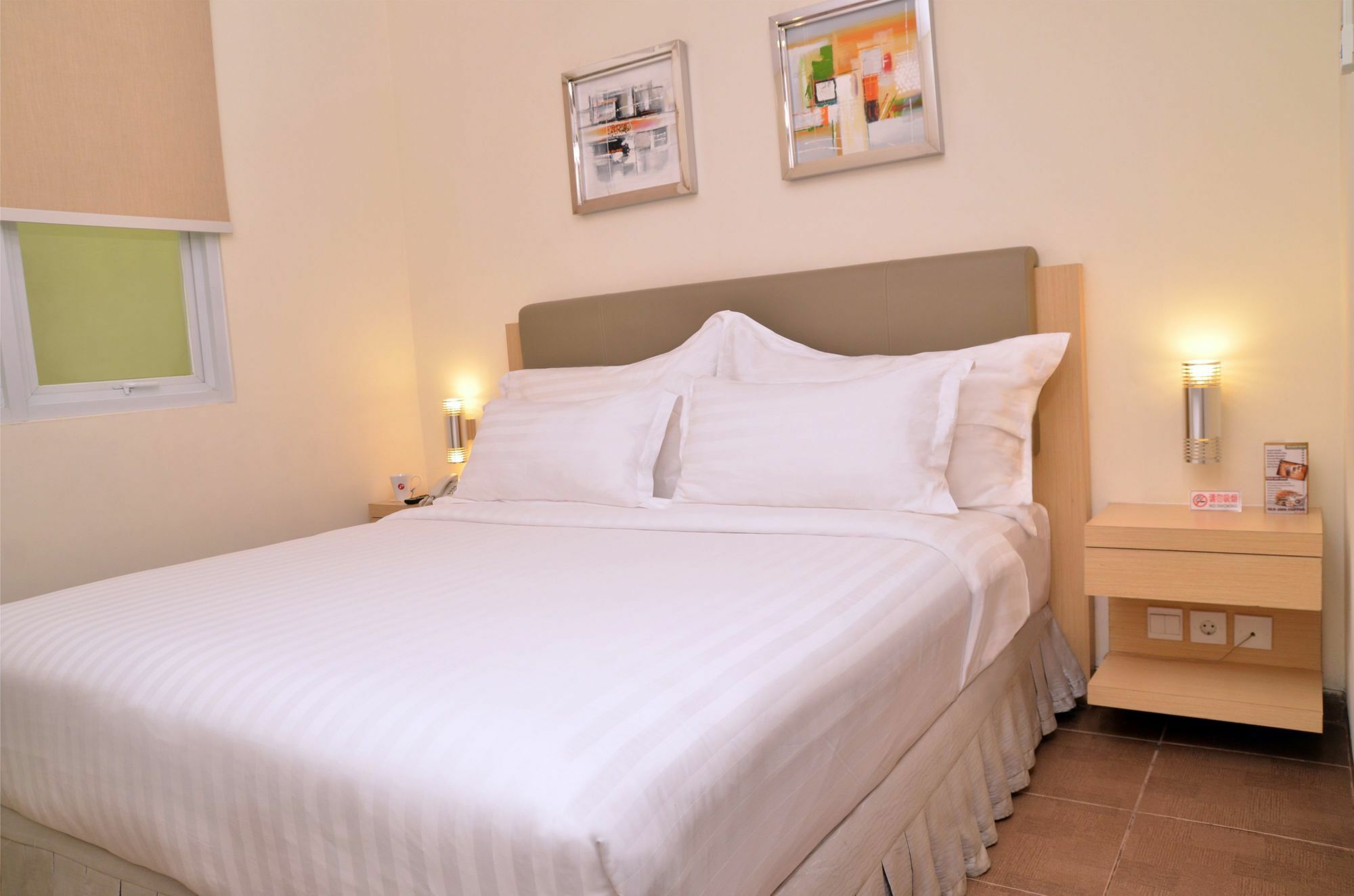D'Primahotel Itc Mangga Dua Jacarta Exterior foto